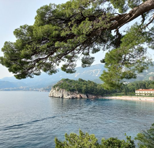 Туры в Игало 2025 - цены на путевки в Черногорию из Москвы от туроператора Анекс Туры в Игало 2025 - цены на путевки в Черногорию из Москвы от туроператора Анекс